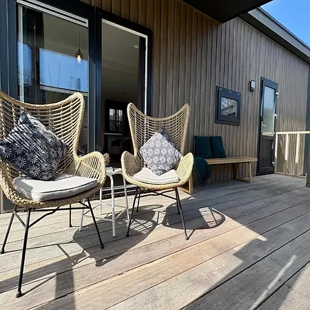 Holiday home With Cozy Veranda, Sint Maartenszee Sint Maartensvlotbrug