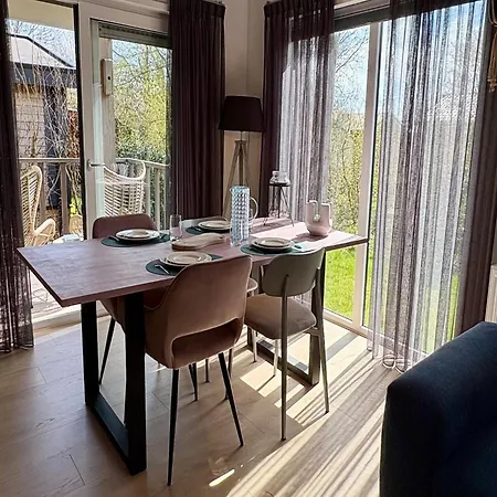 Semesterbostad Near Sint Maartenszee *