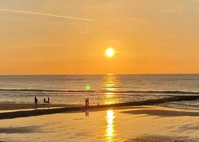 Semesterbostad Near Sint Maartenszee