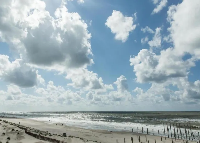 Near Sint Maartenszee Semesterbostad *