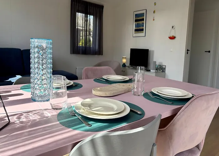 Near Sint Maartenszee Tatil Evi