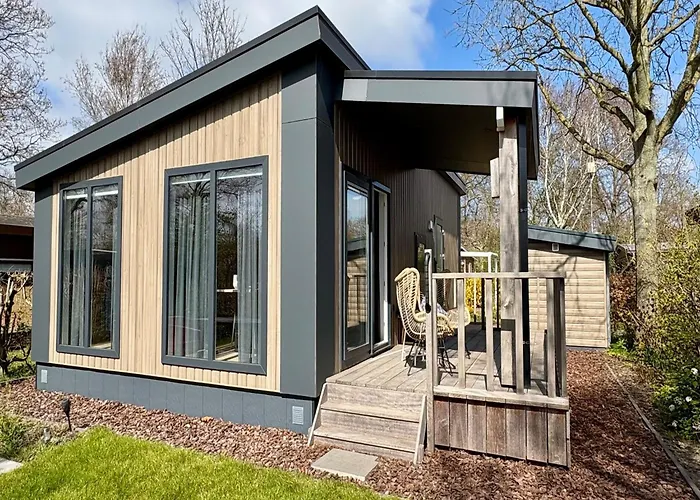 Near Sint Maartenszee Tatil Evi