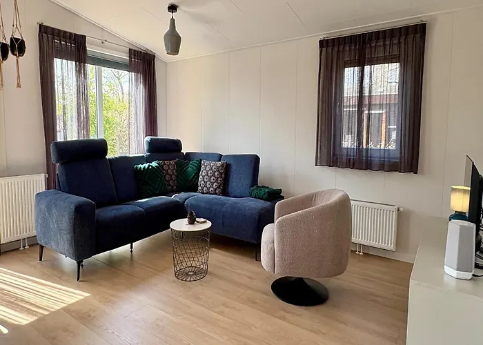 Near Sint Maartenszee Tatil Evi